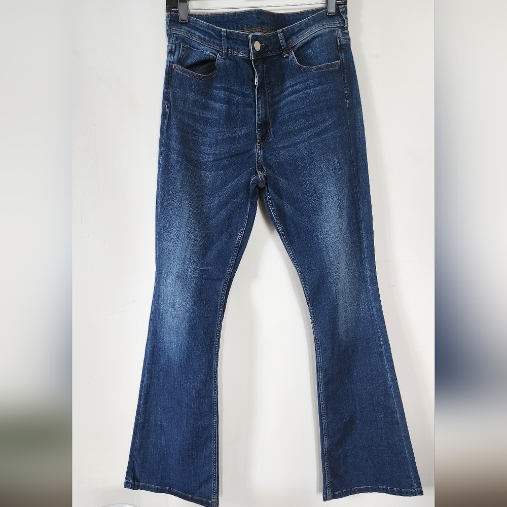 H&M Women’s Mini Flare High Waist Denim